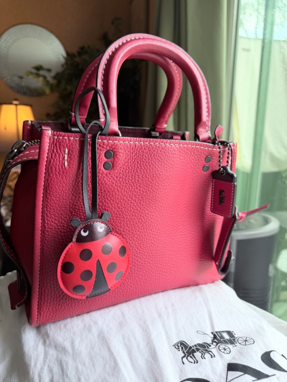 Coach Rogue 25 1941 Red (Ruby) 1st Gen